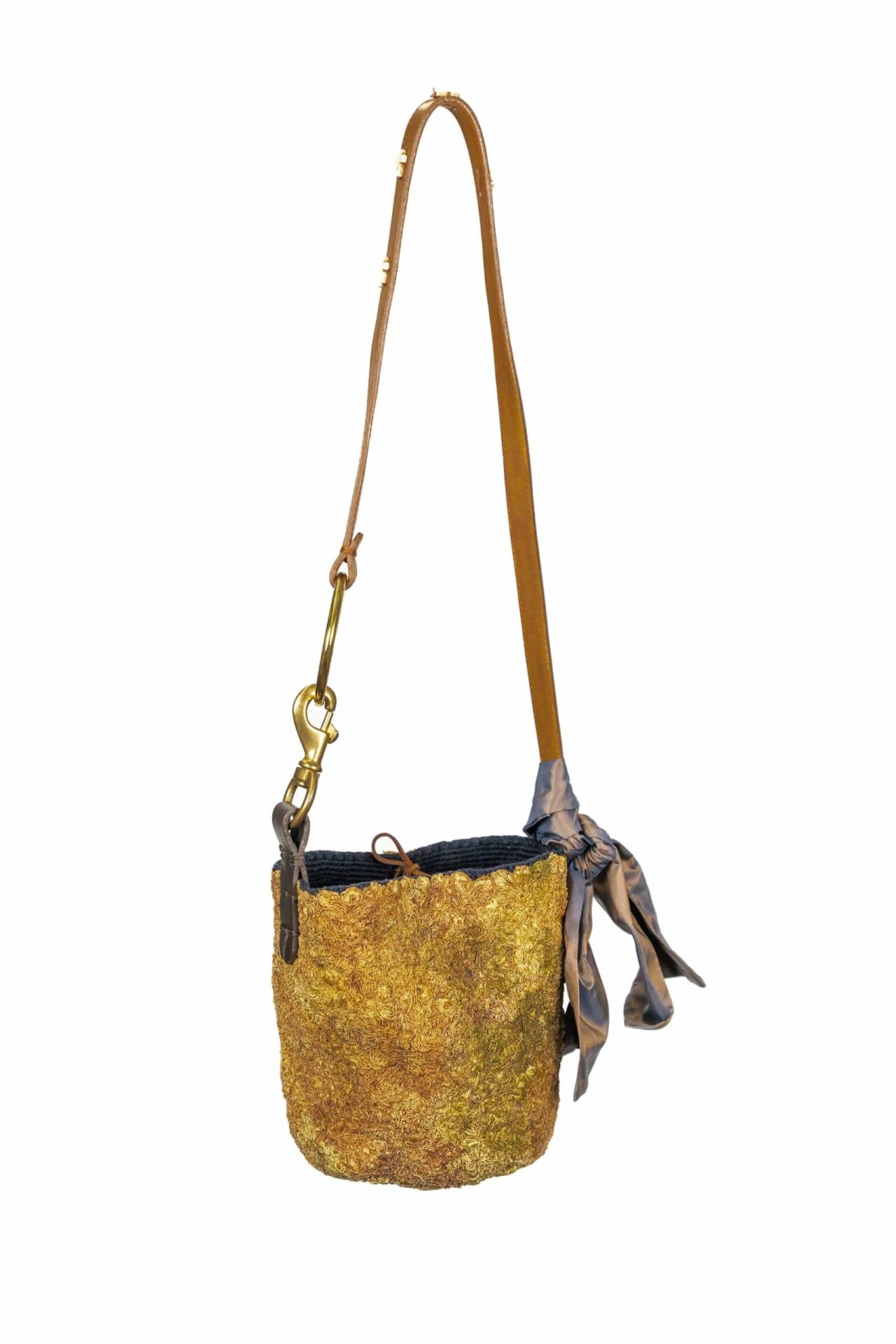 Mochila Wayuu Grande Bordada. Edición Limitada