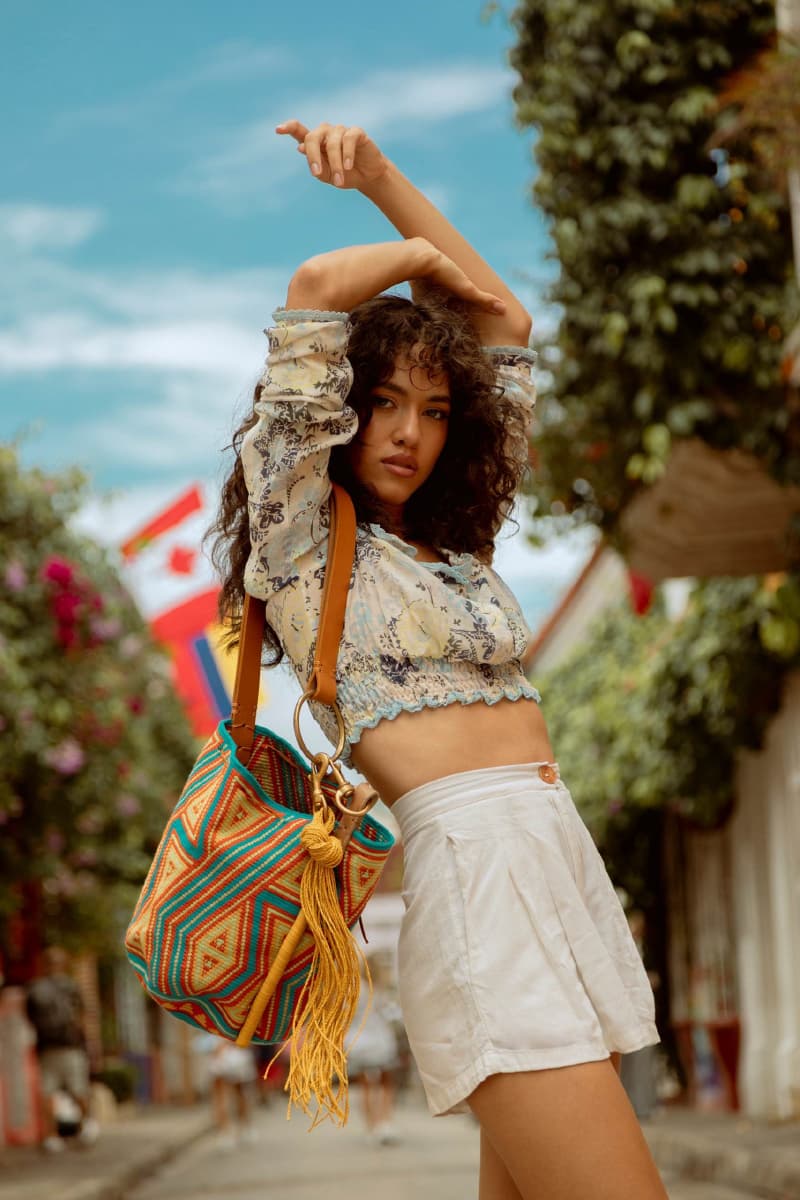 Mochilas de colores y diseños artesanales exclusivas para ti